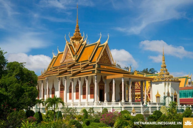 Đặt vé máy bay đi Phnom Penh giá rẻ