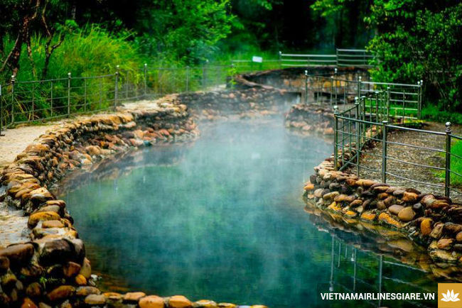Những suối nước nóng tốt nhất ở Việt Nam