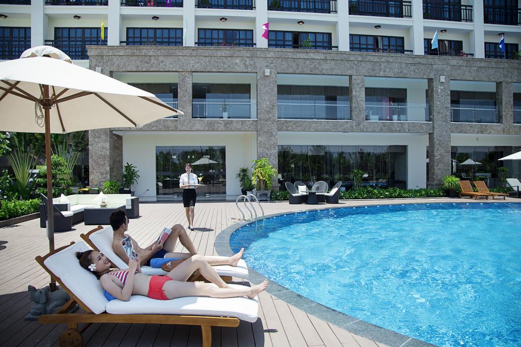 Hồ Bơi Khách sạn Mường Thanh Hội An