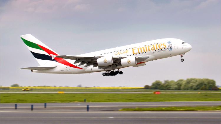 vé máy bay Emirates Airlines