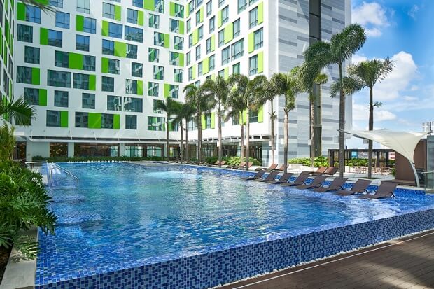 khách sạn hồ chí minh - Holiday Inn & Suites Saigon Airport