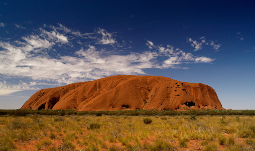 Bí Ẩn Và Hùng Vĩ Tại Đỉnh Uluru (Ayers Rock)